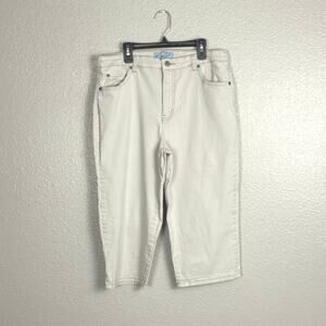 Kim Rodgers Women's Size 12 White Cotton Blend Capri Pants Embellished Pockets